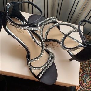 10M Badgley Mischka Diamond low heel